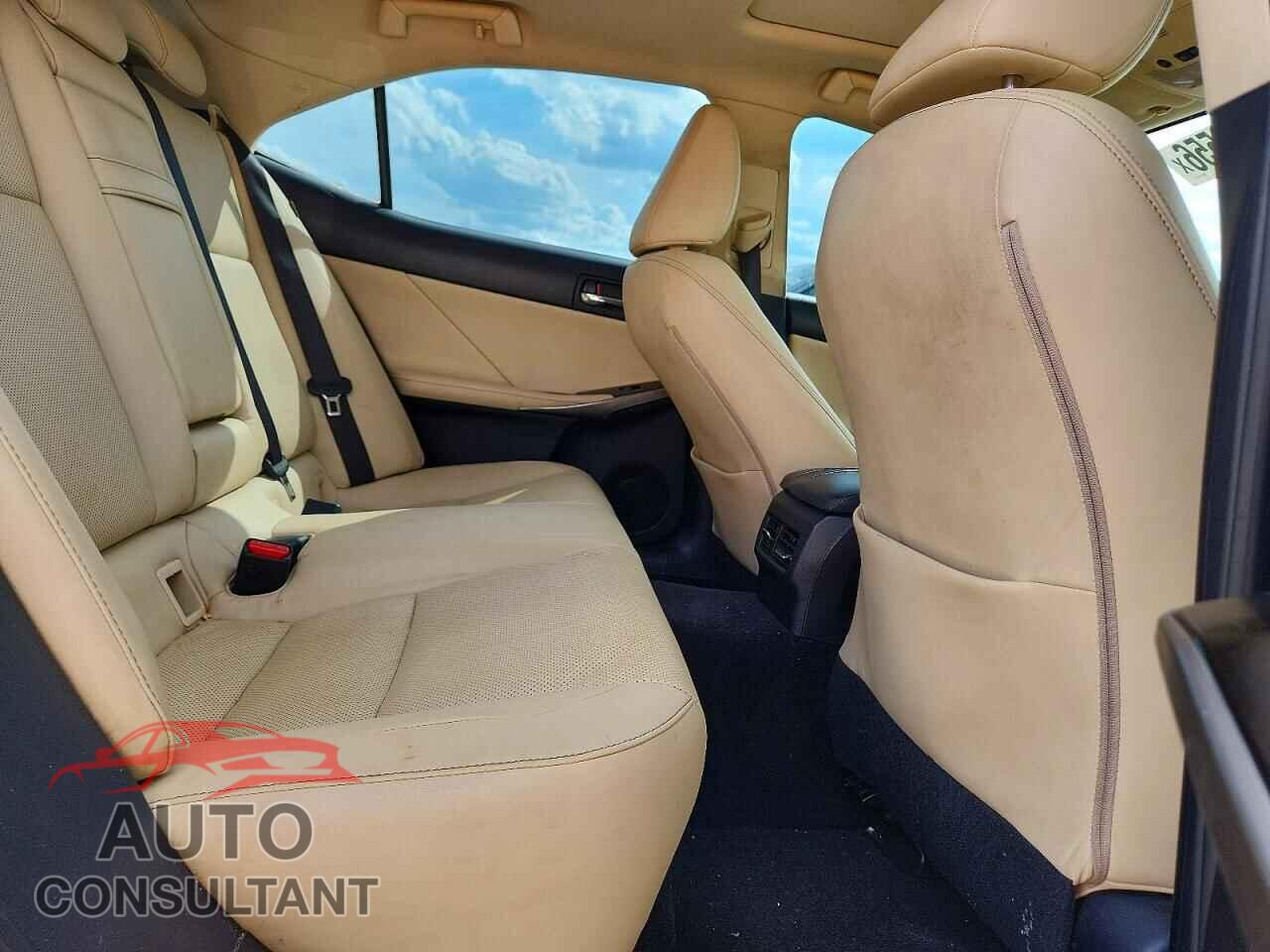 LEXUS IS 2014 - JTHCF1D22E5011975