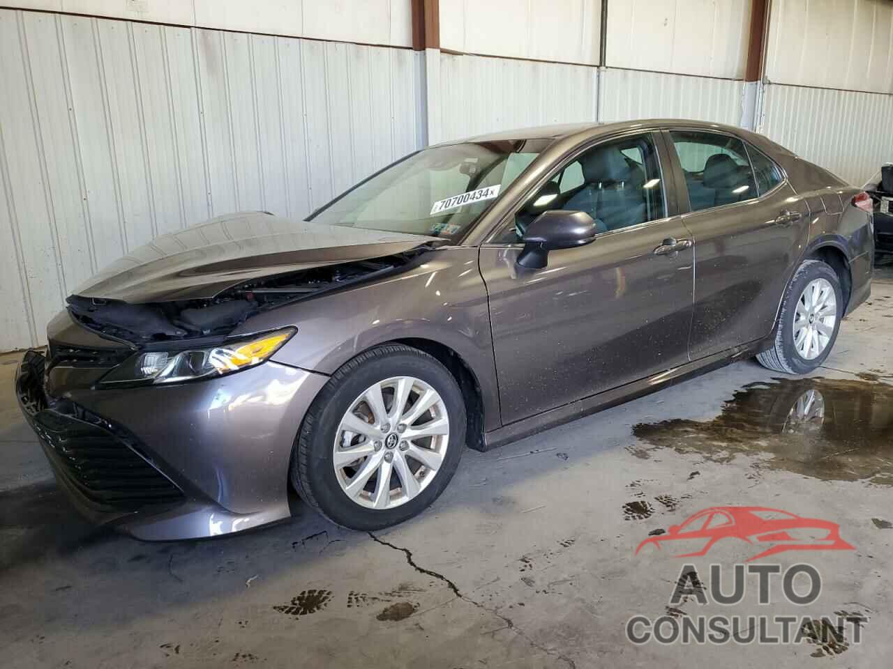 TOYOTA CAMRY 2018 - 4T1B11HK9JU023753