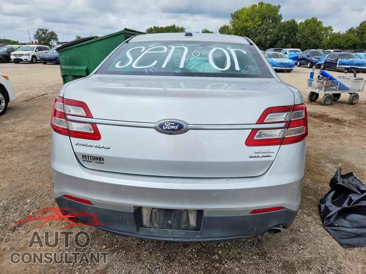 FORD TAURUS 2016 - 1FAHP2E81GG155141