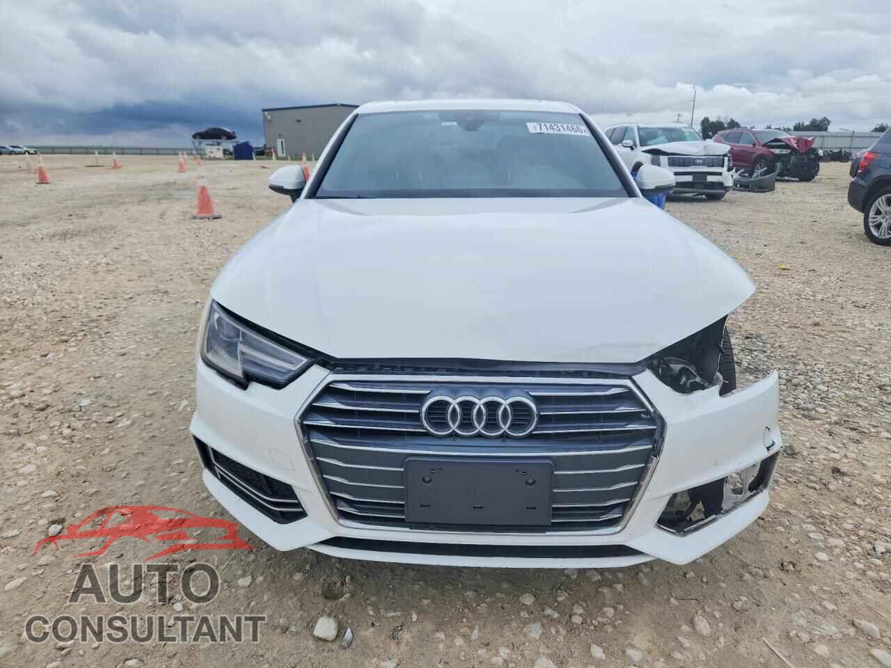AUDI A4 2018 - WAUKMAF48JA228592
