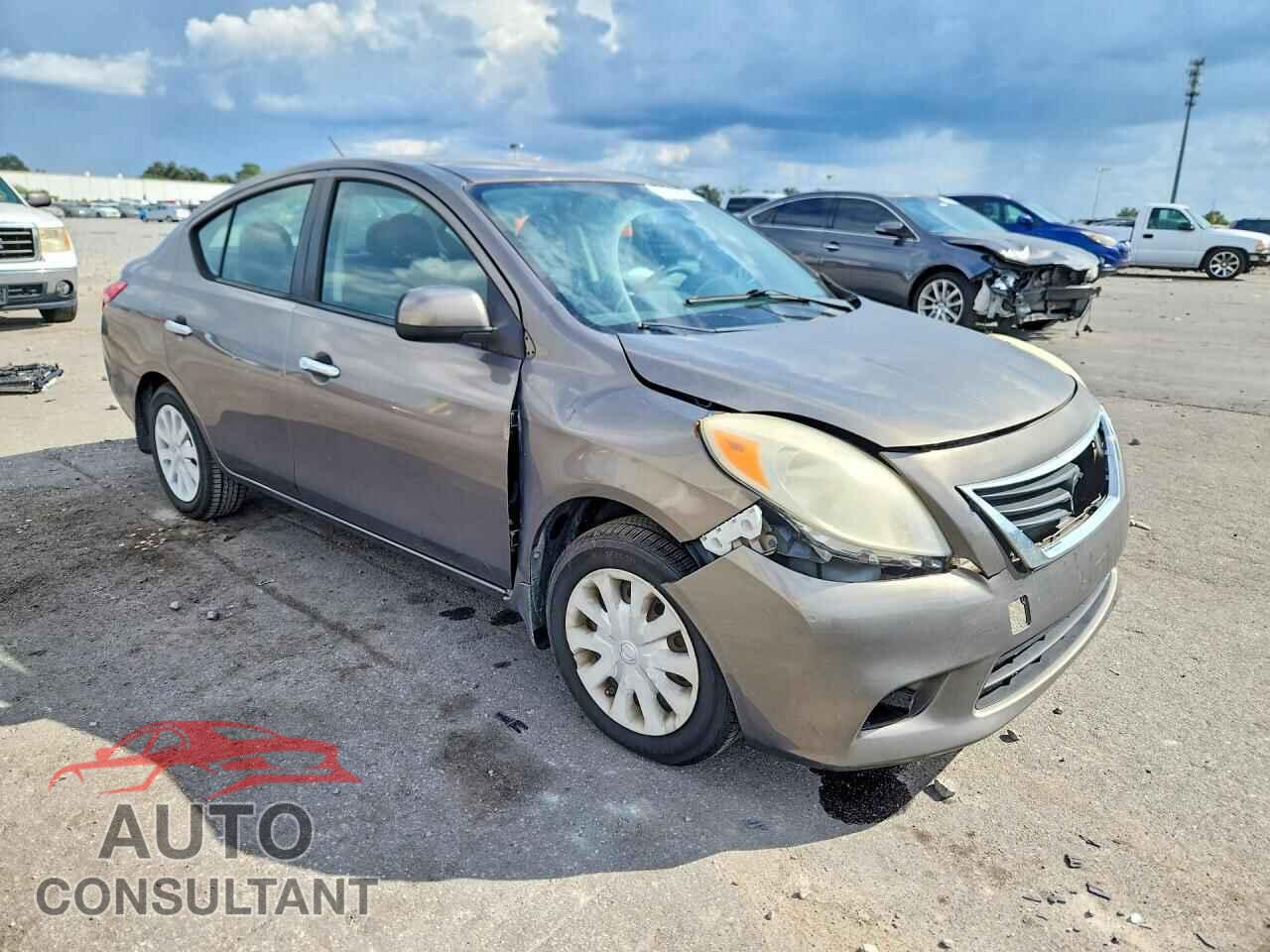 NISSAN VERSA 2012 - 3N1CN7AP1CL868893