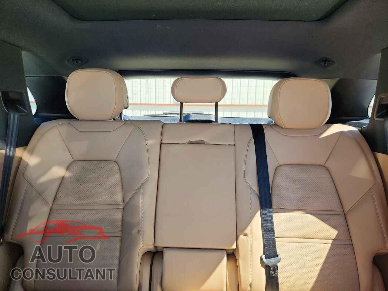 PORSCHE CAYENNE 2021 - WP1AA2AY8MDA01461