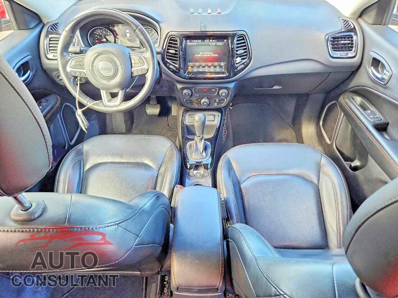 JEEP COMPASS 2018 - 3C4NJCCB7JT411885