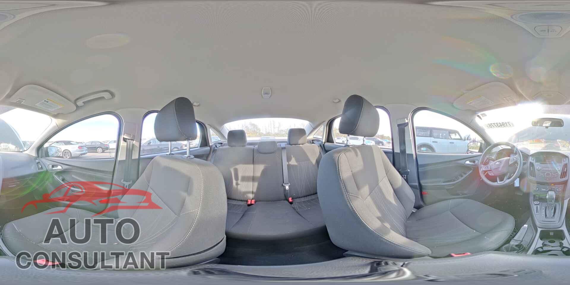 FORD FOCUS 2017 - 1FADP3F24HL326567
