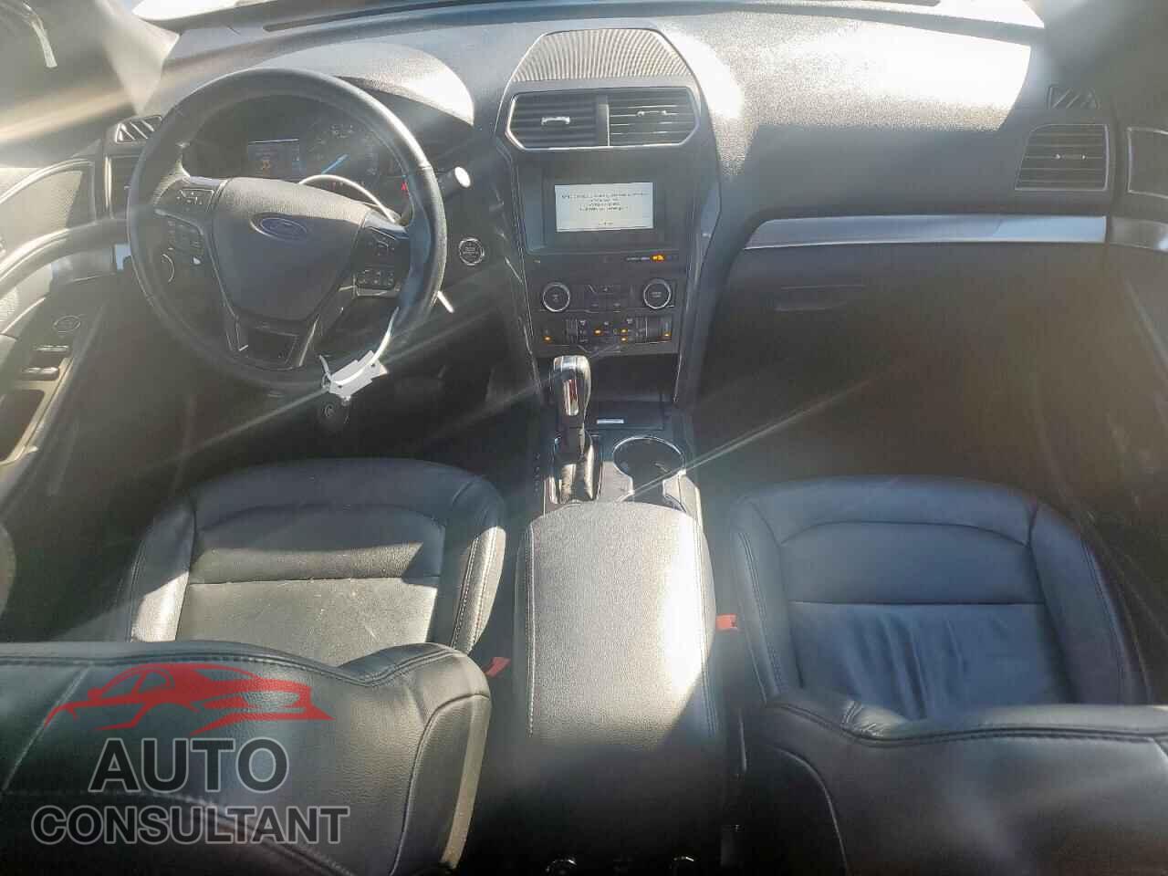 FORD EXPLORER 2018 - 1FM5K7D84JGC54291