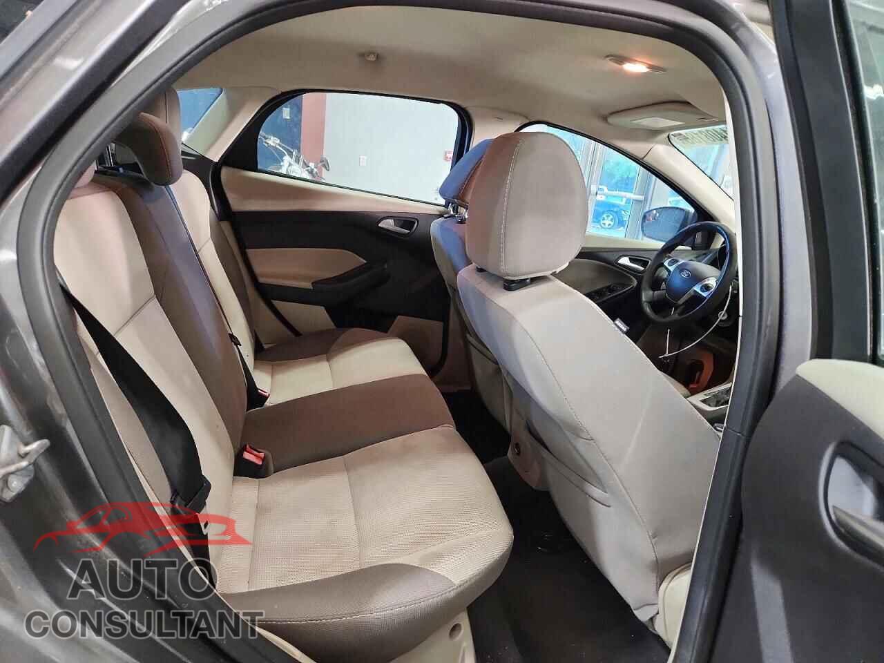 FORD FOCUS 2014 - 1FADP3K22EL178386