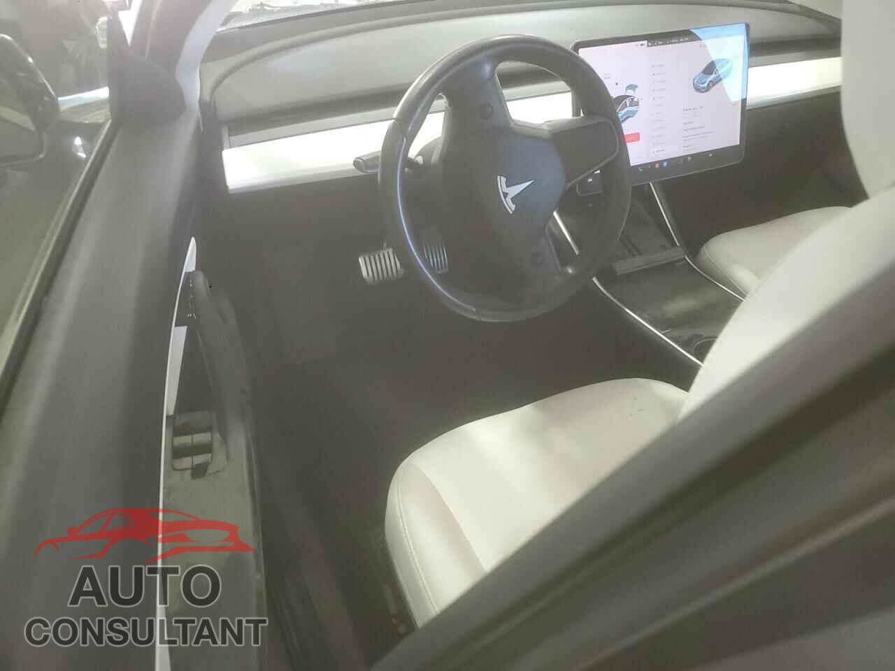 TESLA MODEL 3 2018 - 5YJ3E1EB3JF097065