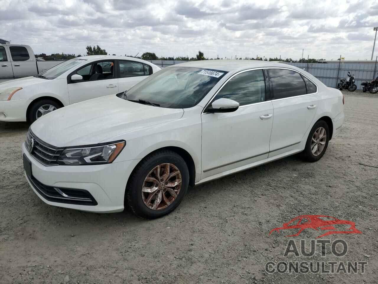 VOLKSWAGEN PASSAT 2017 - 1VWAT7A37HC083303