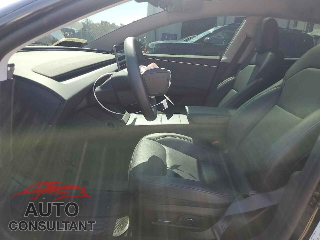 TESLA MODEL 3 2024 - 5YJ3E1EA0RF769375