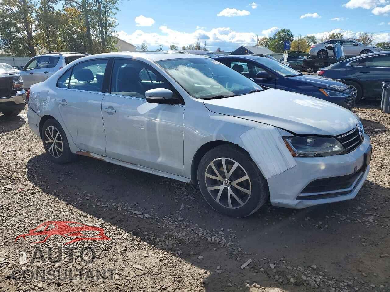 VOLKSWAGEN JETTA 2017 - 3VWB67AJ7HM271991