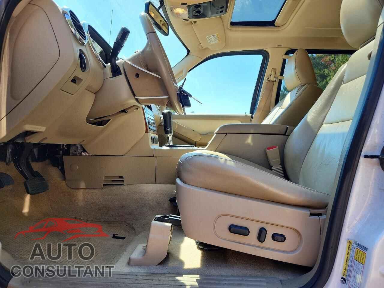 FORD EXPLORER 2010 - 1FMEU7E86AUA06182