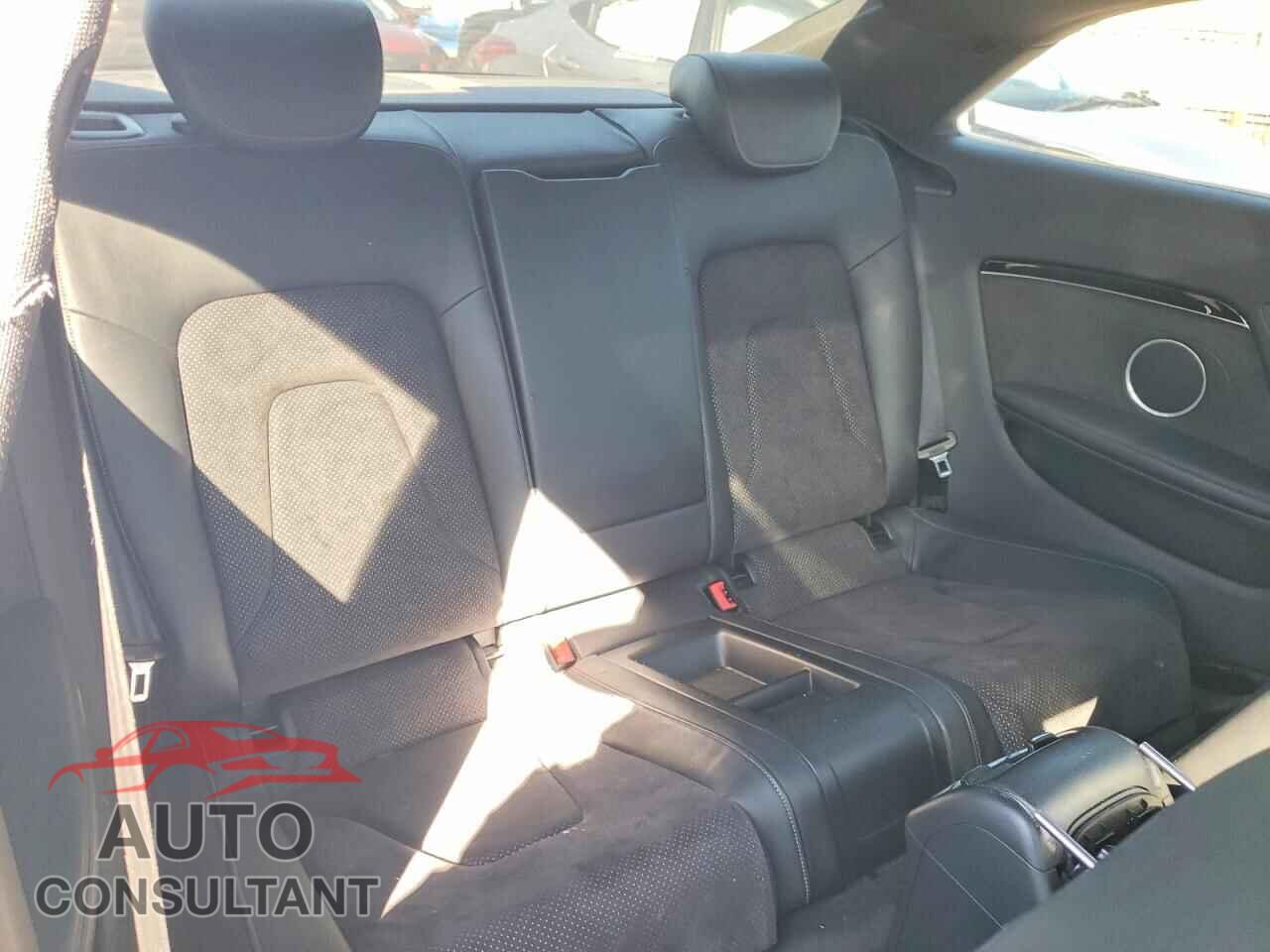 AUDI A5 2014 - WAUMFAFRXEA016457