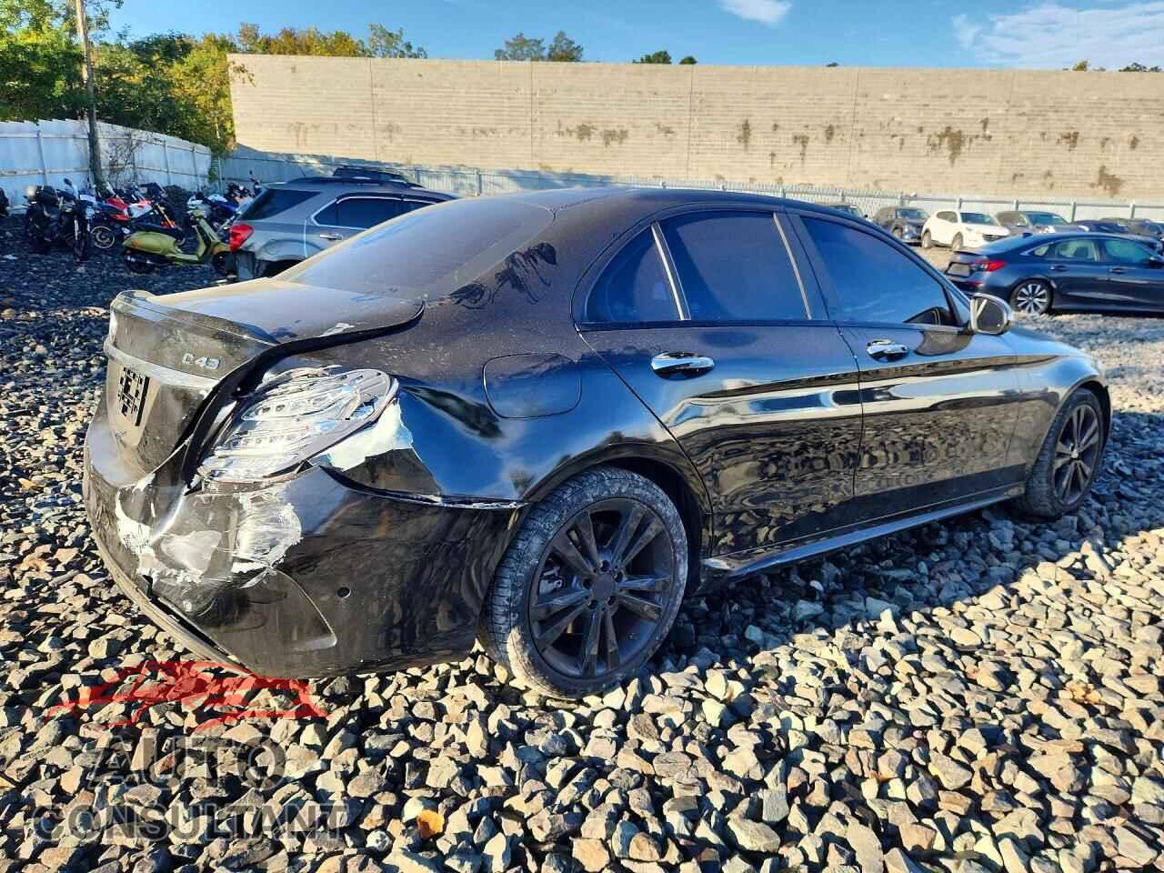 MERCEDES-BENZ C-CLASS 2018 - 55SWF6EB2JU262402