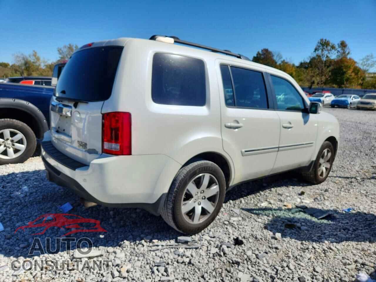 HONDA PILOT 2013 - 5FNYF4H95DB082391