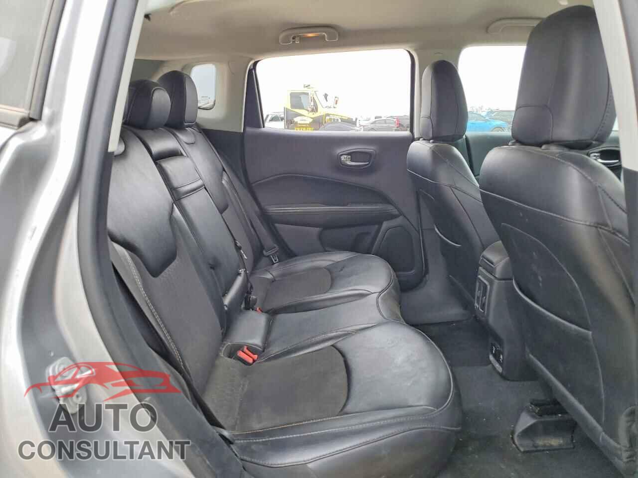 JEEP COMPASS 2019 - 3C4NJDBB0KT741635