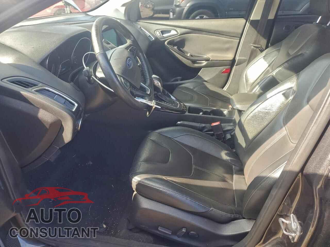 FORD FOCUS 2017 - 1FADP3J22HL298095