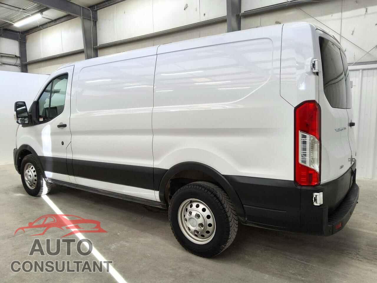 FORD TRANSIT 2023 - 1FTBR2Y87PKA13105