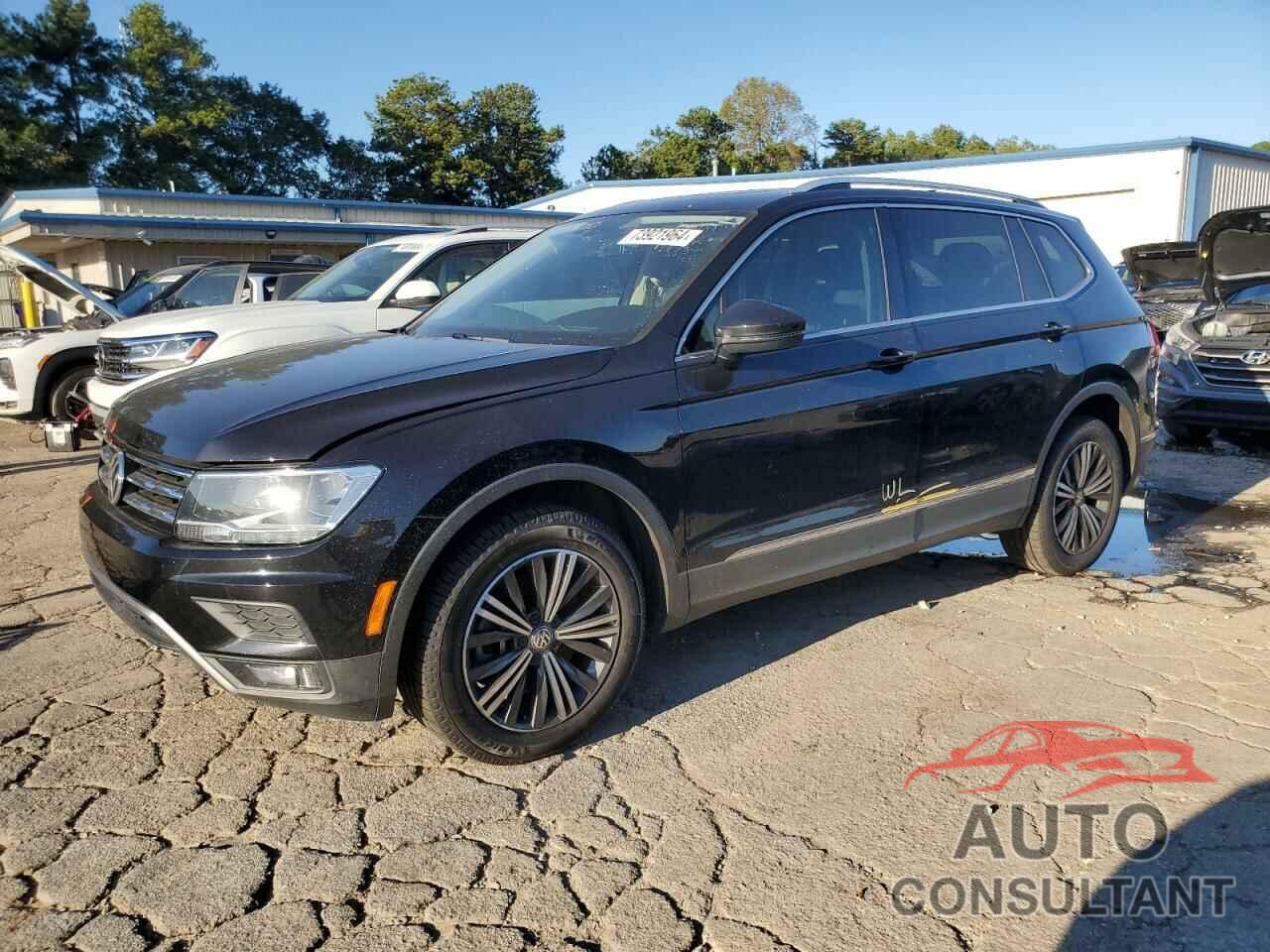 VOLKSWAGEN TIGUAN 2018 - 3VV3B7AX5JM117049