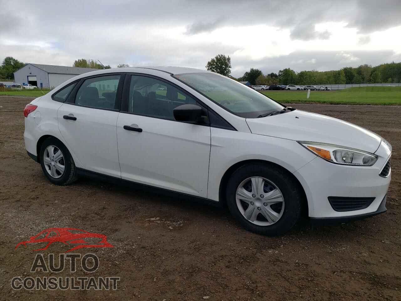 FORD FOCUS 2015 - 1FADP3E21FL367530