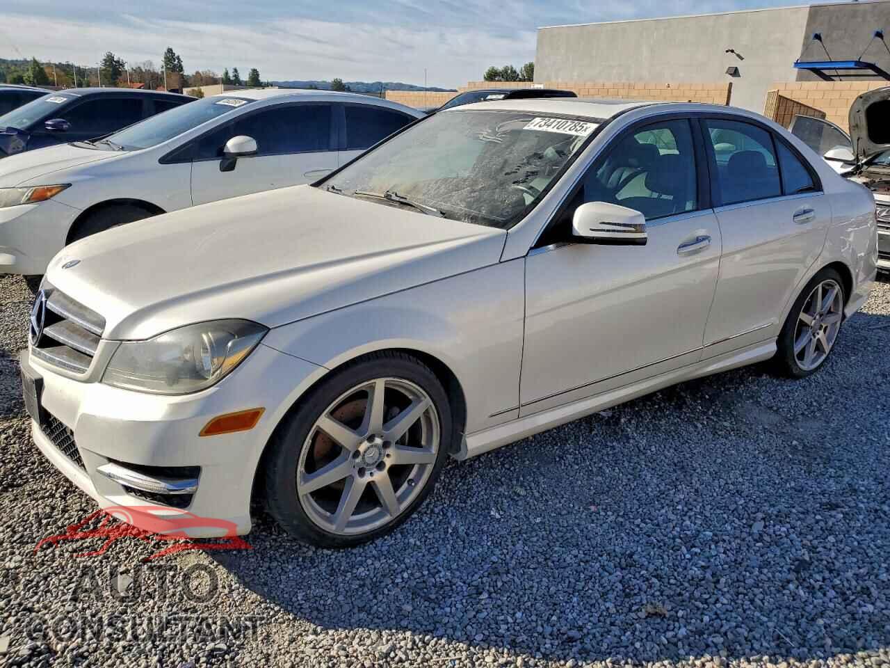 MERCEDES-BENZ C-CLASS 2014 - WDDGF4HB1EA961157