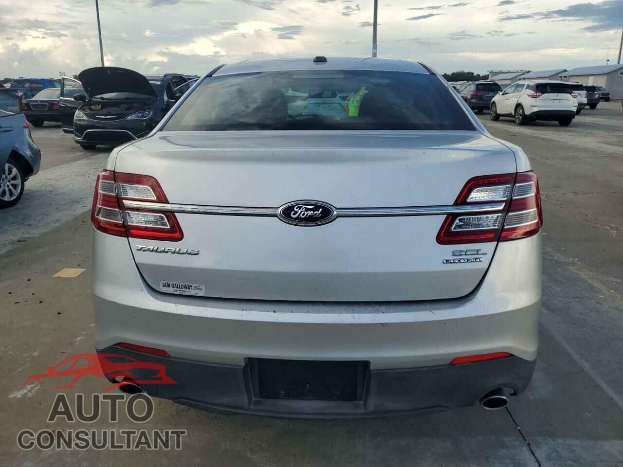 FORD TAURUS 2014 - 1FAHP2E87EG110377