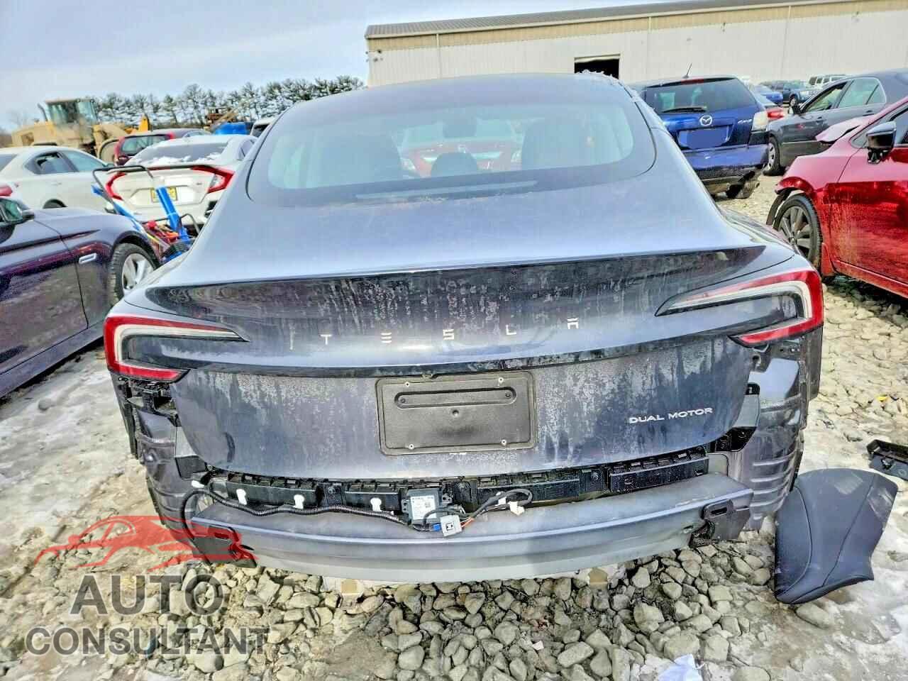 TESLA MODEL 3 2024 - 5YJ3E1EB2RF797414