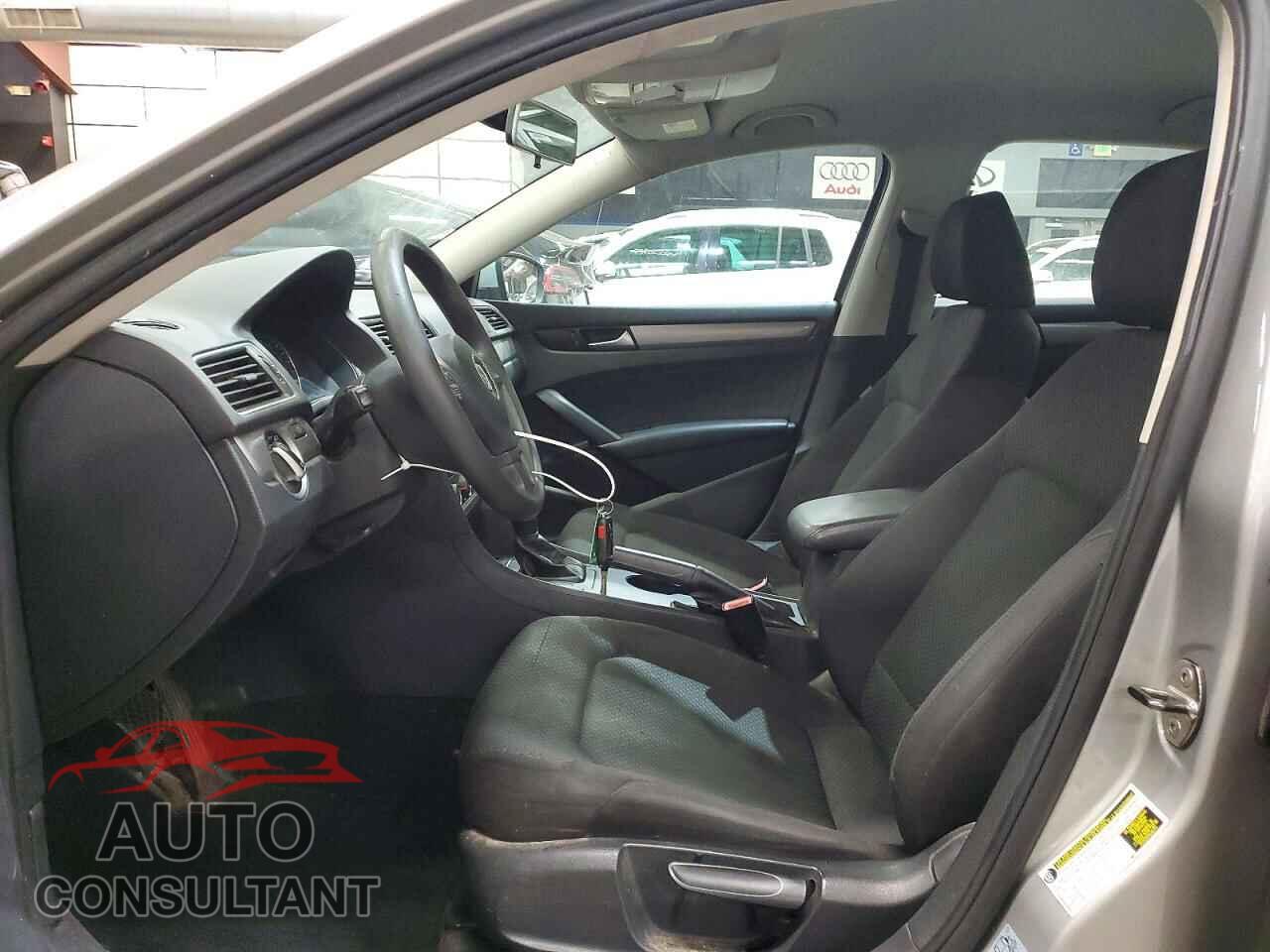 VOLKSWAGEN PASSAT 2013 - 1VWAP7A30DC004861