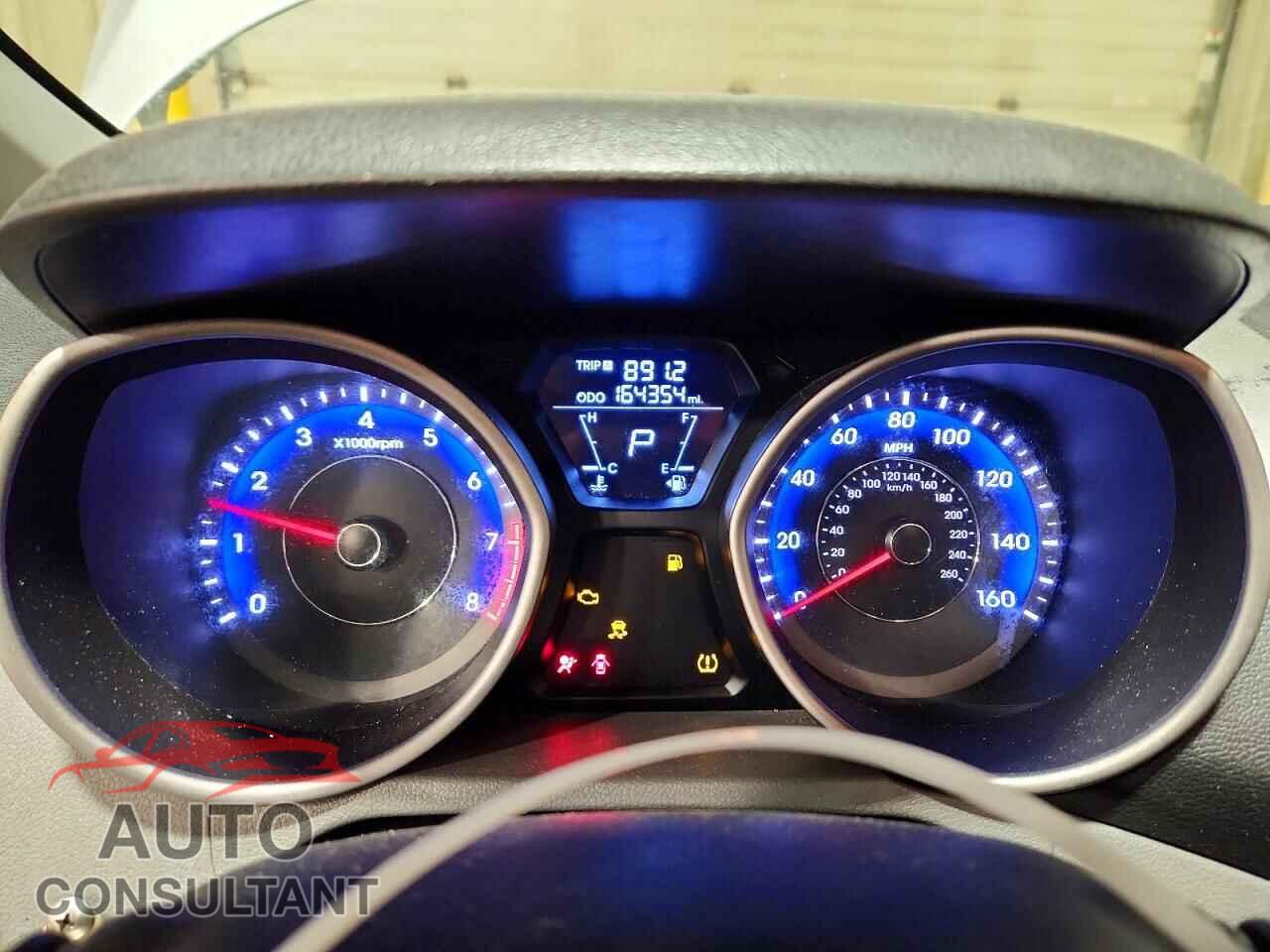 HYUNDAI ELANTRA 2012 - KMHDH4AE2CU414241