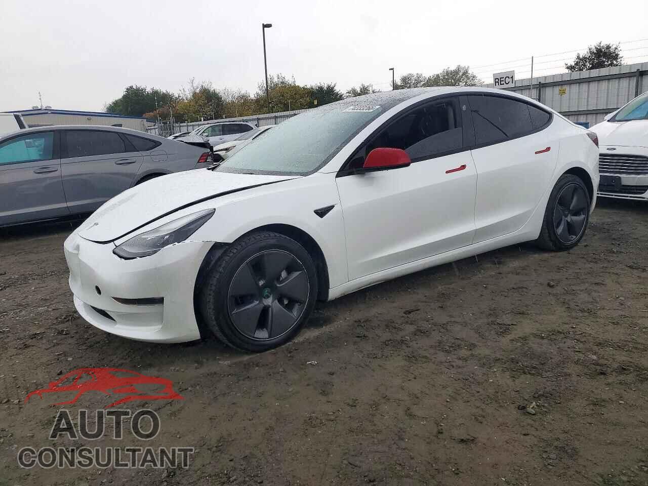 TESLA MODEL 3 2021 - 5YJ3E1EA5MF143698