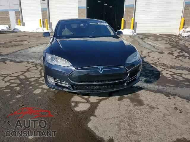 TESLA MODEL S 2013 - 5YJSA1DN0DFP14803