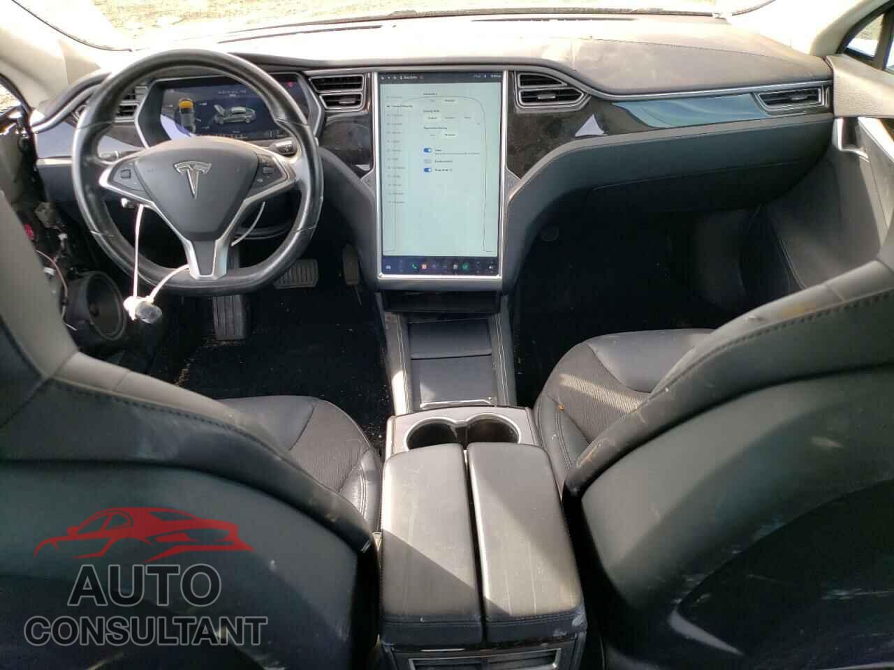 TESLA MODEL S 2015 - 5YJSA1E11FF111535