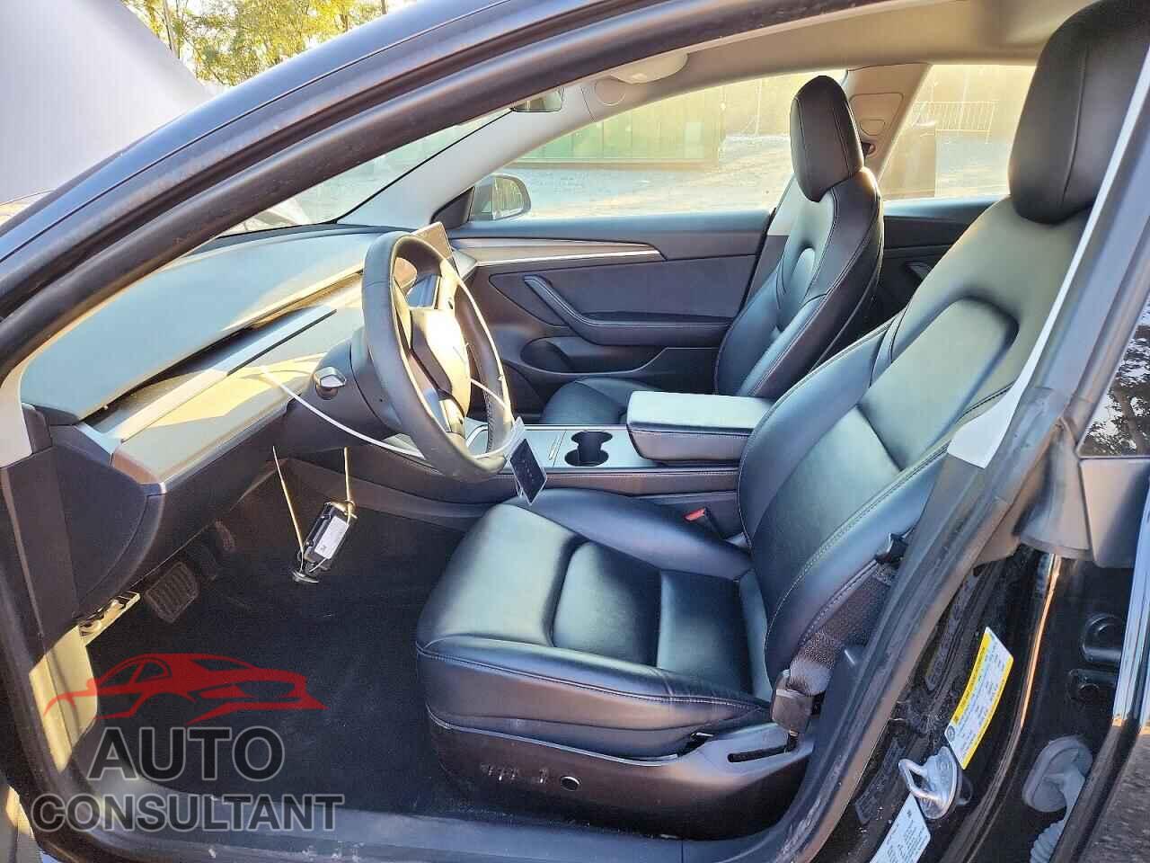 TESLA MODEL 3 2021 - 5YJ3E1EB3MF150335