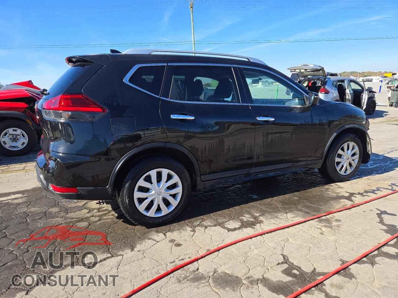 NISSAN ROGUE 2017 - KNMAT2MTXHP537666