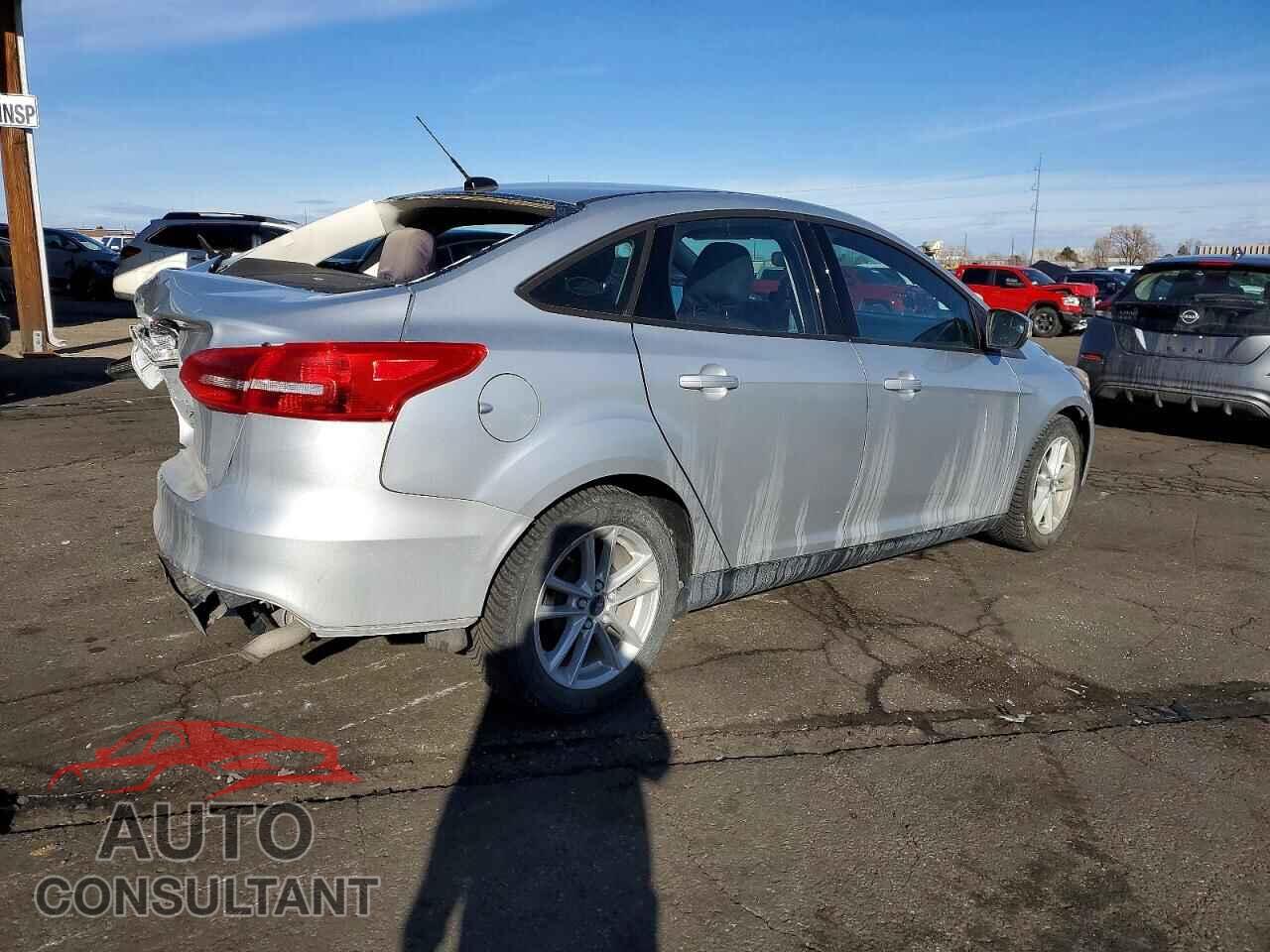 FORD FOCUS 2017 - 1FADP3F25HL306425