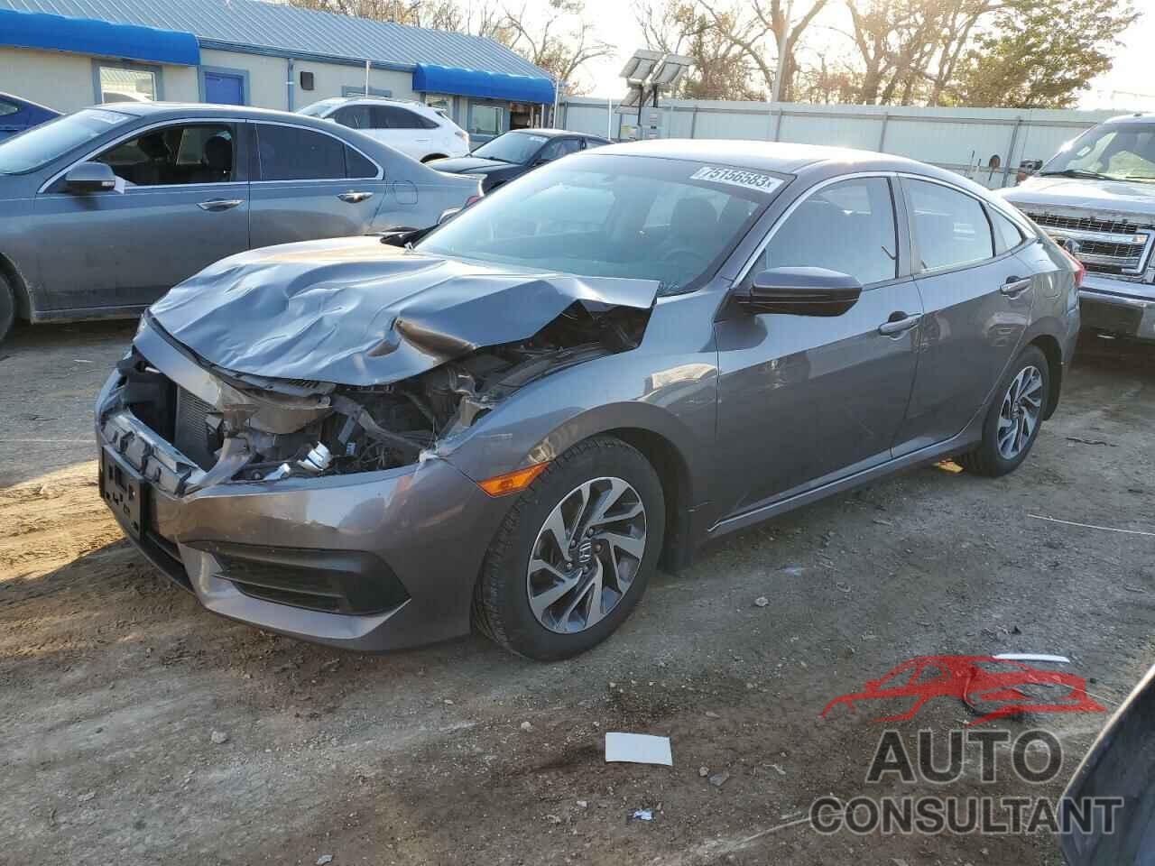 HONDA CIVIC 2018 - 19XFC2F76JE029299