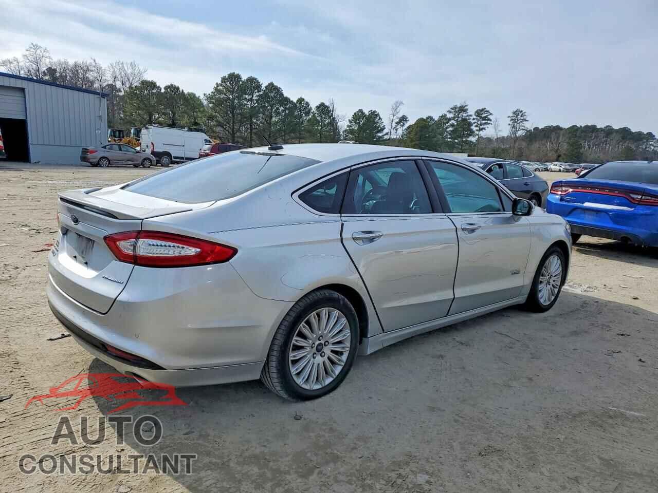 FORD FUSION 2013 - 3FA6P0SU8DR308681
