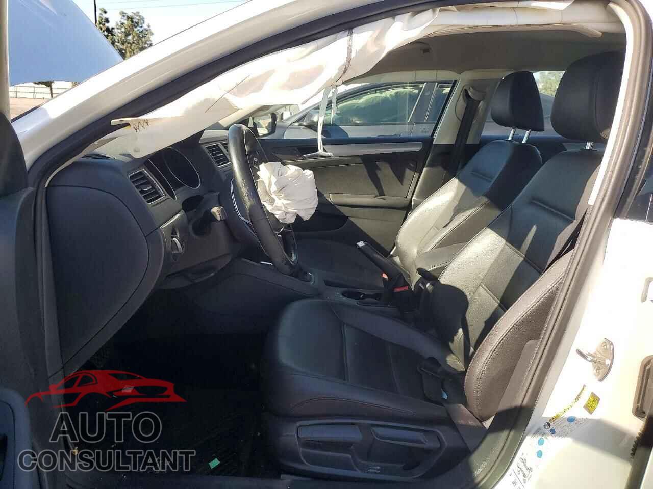 VOLKSWAGEN JETTA 2017 - 3VWDB7AJ0HM350150