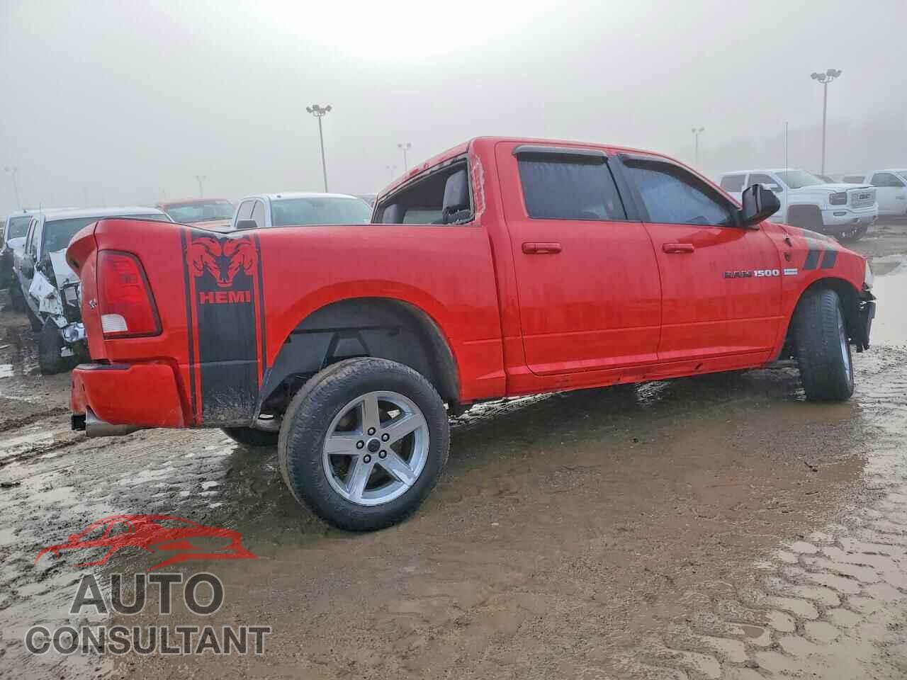 DODGE RAM 1500 2012 - 1C6RD7MT1CS256589