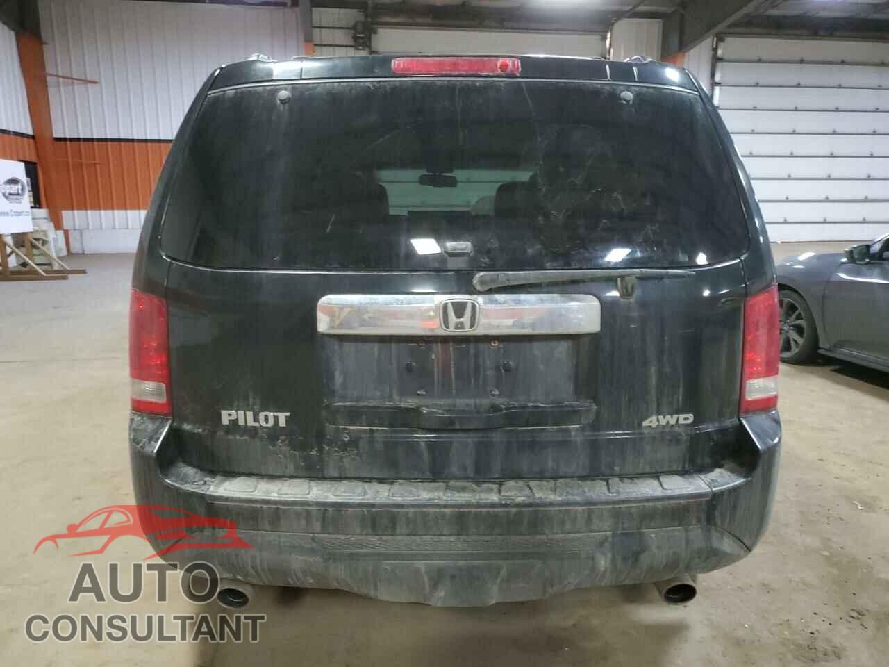 HONDA PILOT 2015 - 5FNYF4H62FB502696