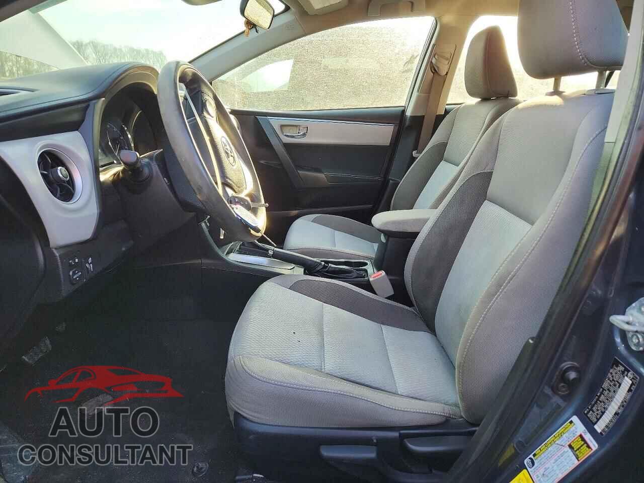TOYOTA COROLLA 2017 - 2T1BURHEXHC858580