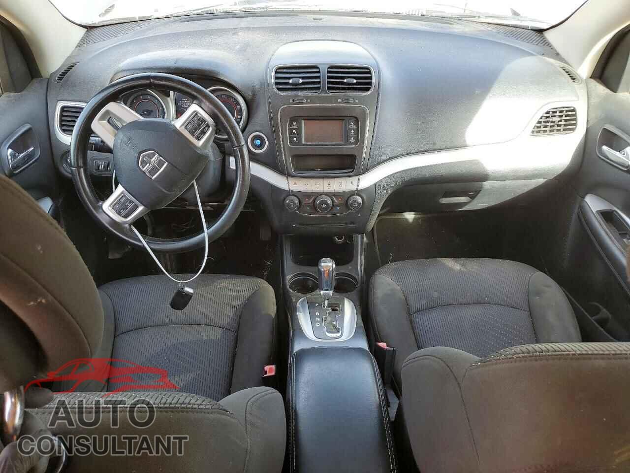 DODGE JOURNEY 2012 - 3C4PDCBG9CT207945