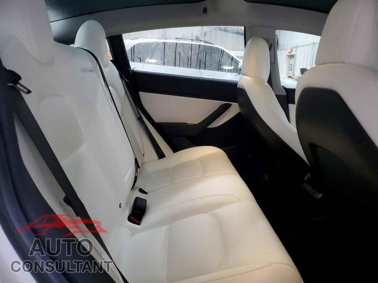 TESLA MODEL 3 2018 - 5YJ3E1EB6JF101240