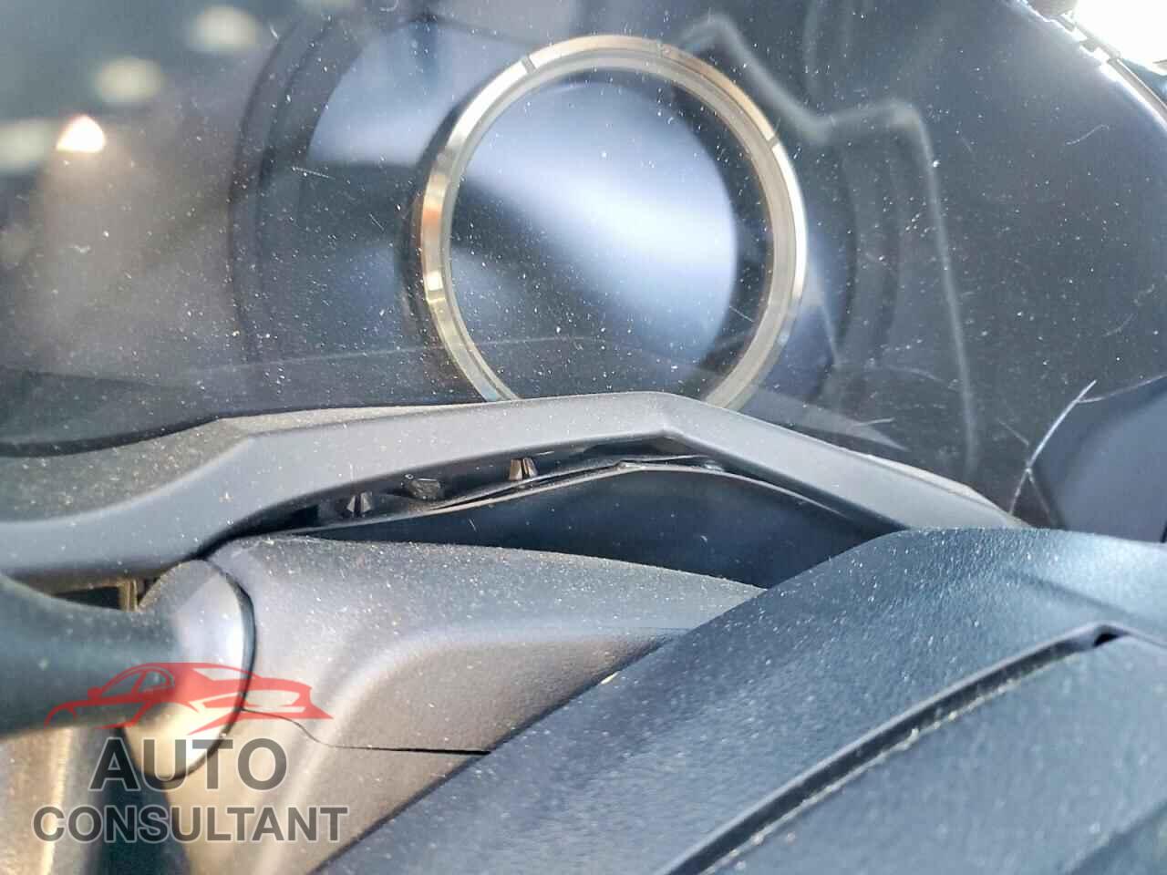 LEXUS IS 2014 - JTHBE1D29E5013219