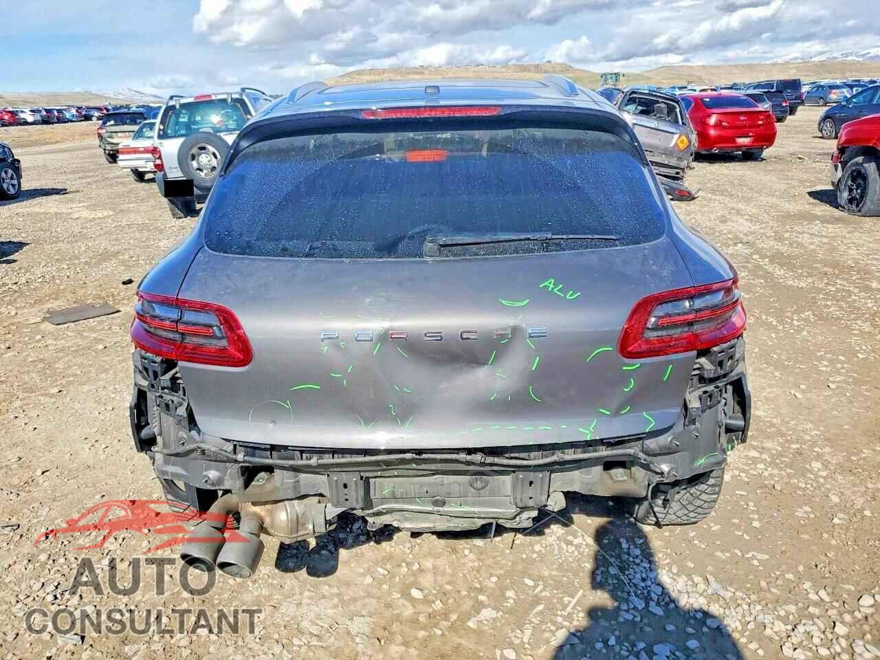 PORSCHE MACAN 2015 - WP1AB2A54FLB68489