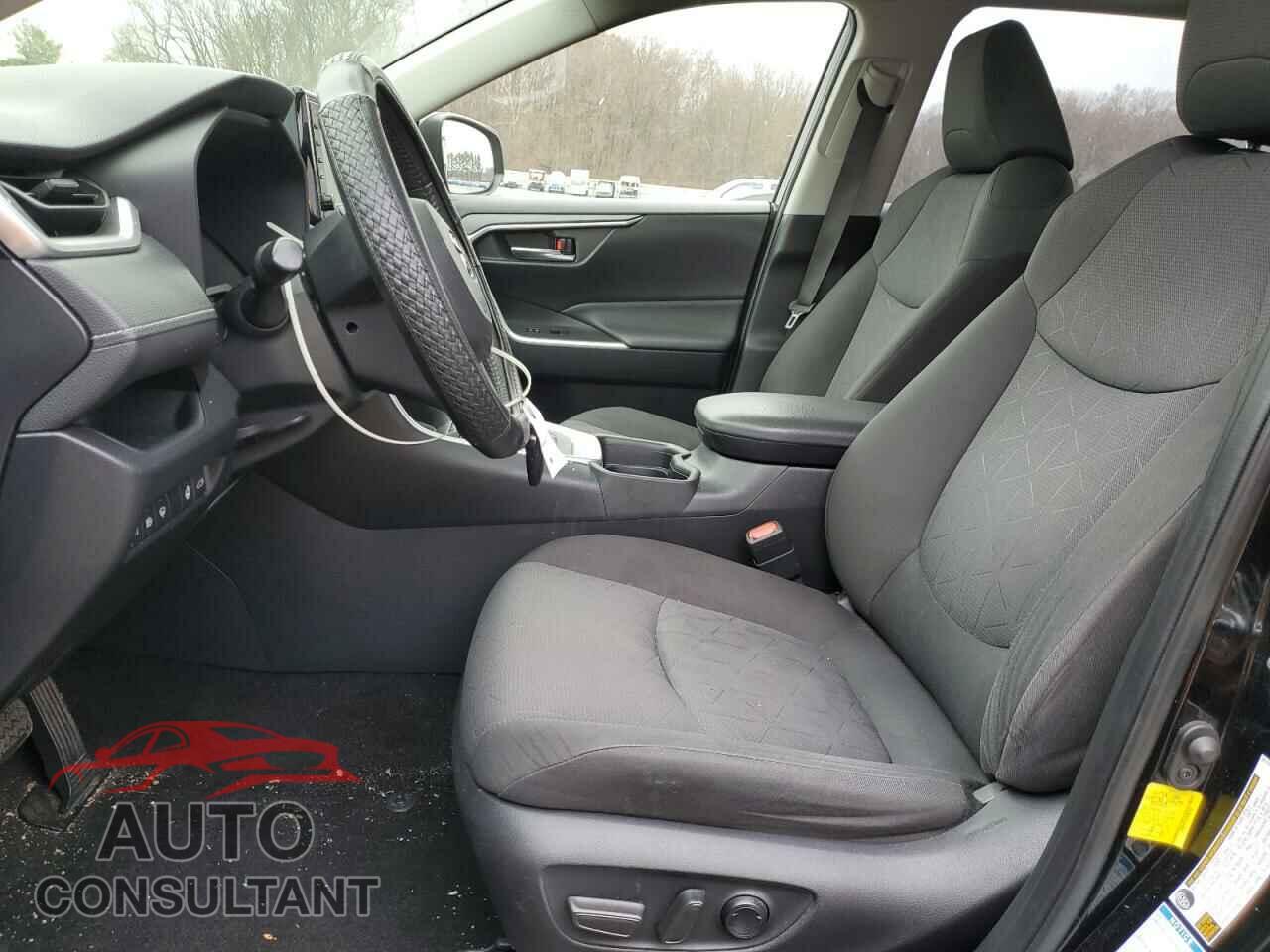 TOYOTA RAV4 2019 - JTMP1RFV4KD006186