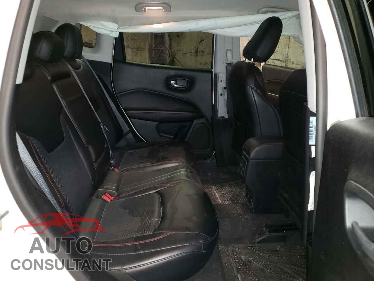 JEEP COMPASS 2017 - 3C4NJDDB9HT635657