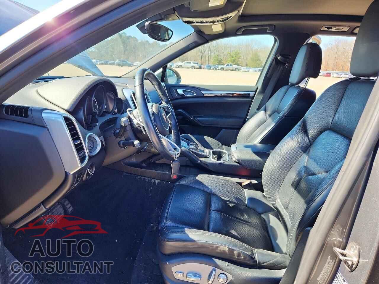 PORSCHE CAYENNE 2016 - WP1AA2A24GLA06646