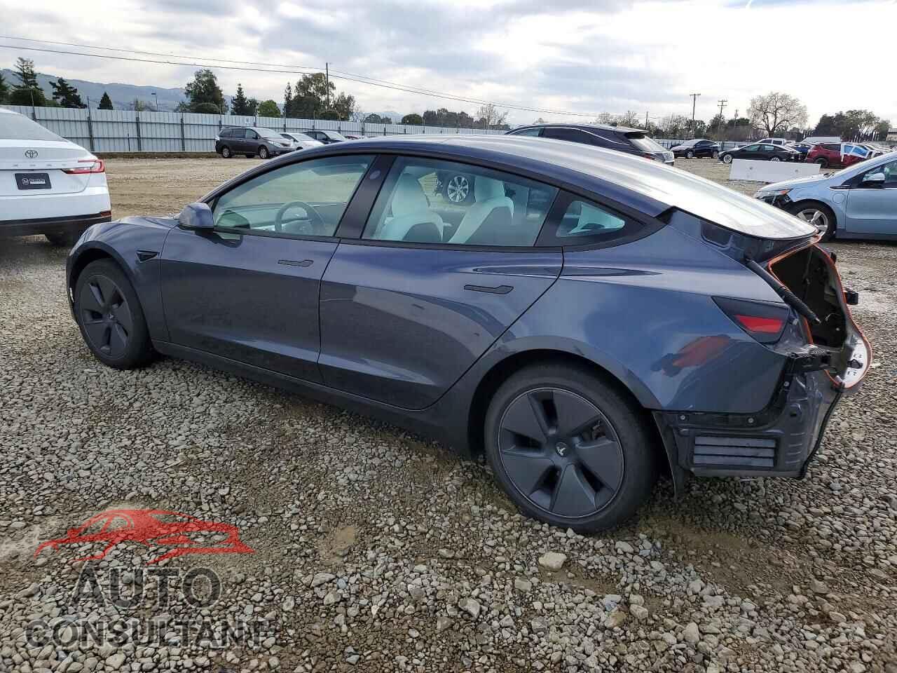 TESLA MODEL 3 2023 - 5YJ3E1EAXPF711108