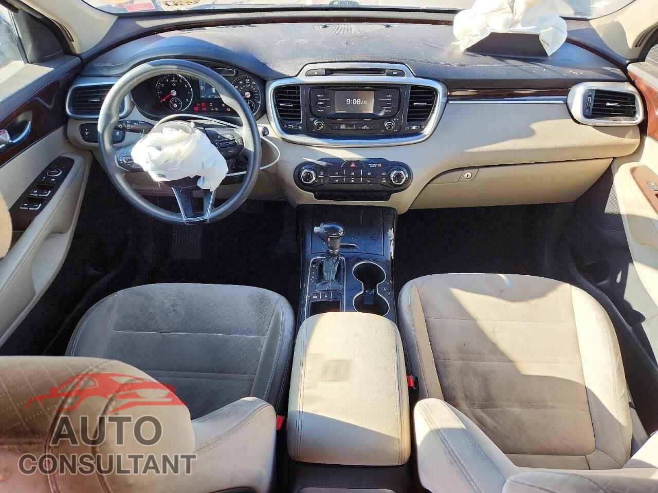 KIA SORENTO 2017 - 5XYPGDA57HG324211
