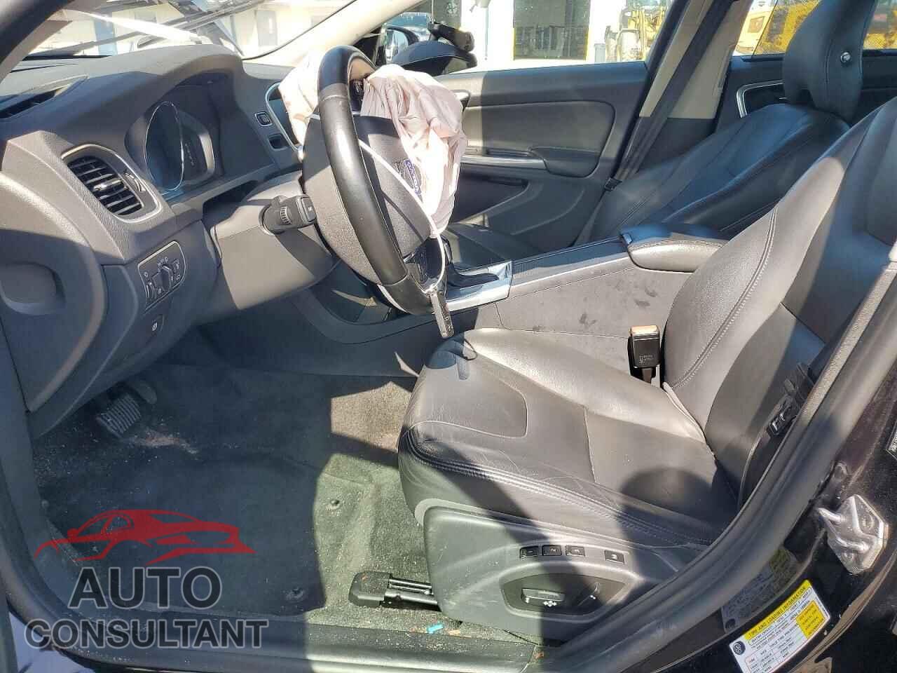 VOLVO S60 2017 - LYV402TK8HB138457